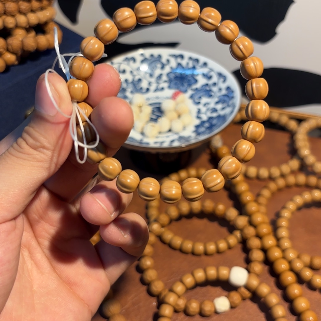 清***隐猴头核桃手串鲨鱼