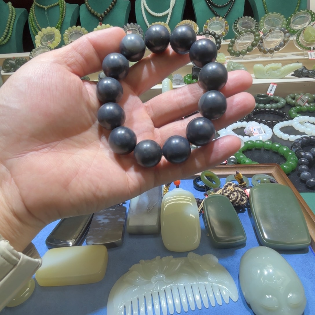 和田玉未镶嵌手链