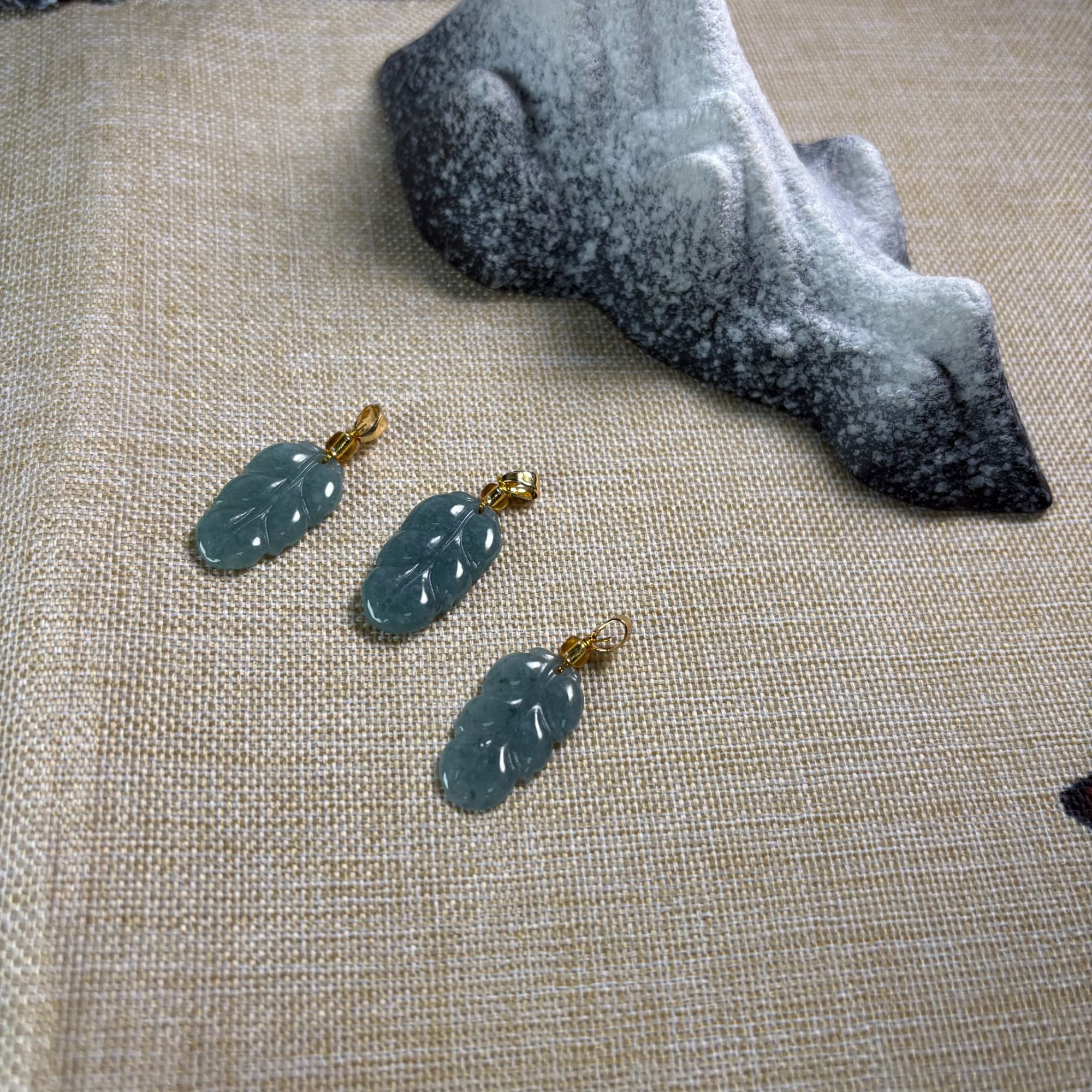 FT788-精美时尚蓝刚冰芙蓉翡翠叶子吊坠-多样性只发一件