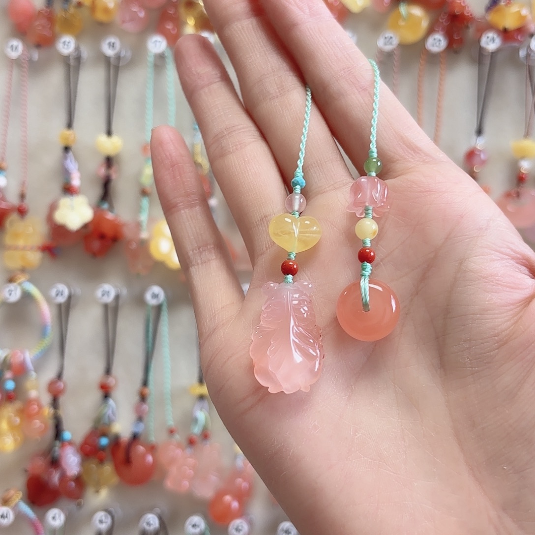 泡****南红玛瑙未镶嵌吊坠(赠链)