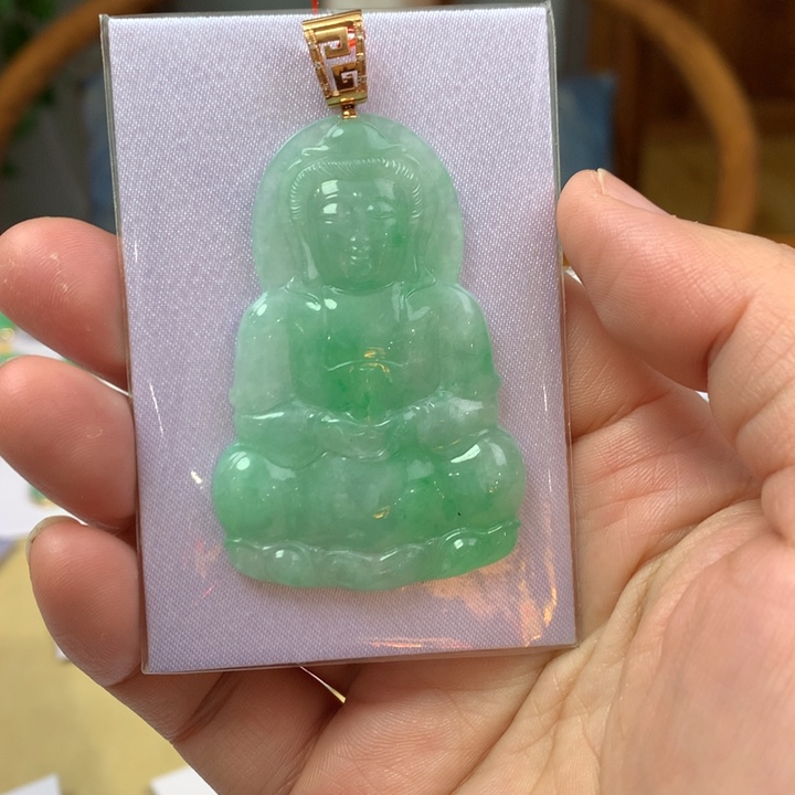 翡翠颈饰18K金镶嵌翡翠吊坠