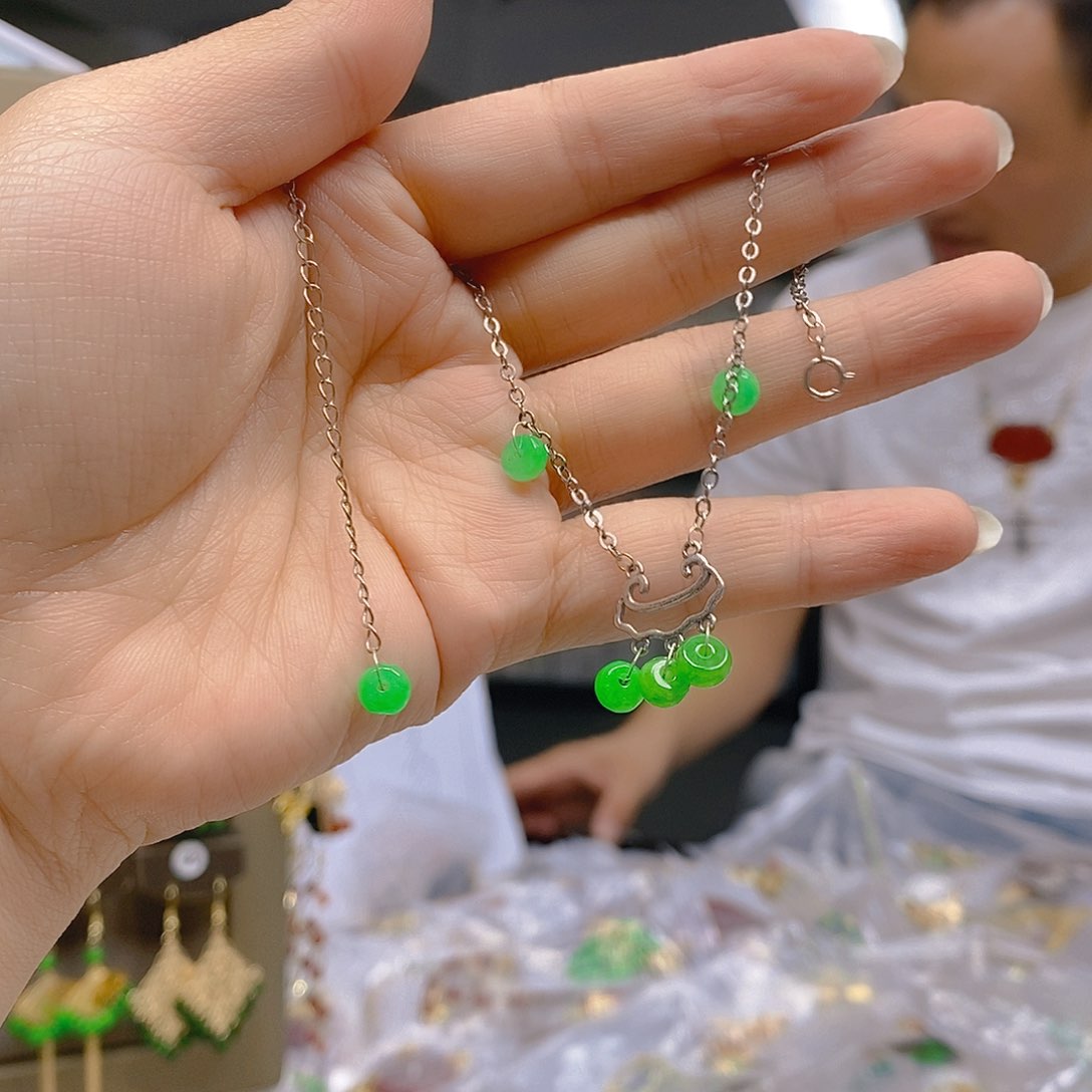 翡翠合金耳饰翡翠