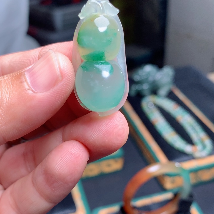 石英质玉未镶嵌吊坠(不含链)