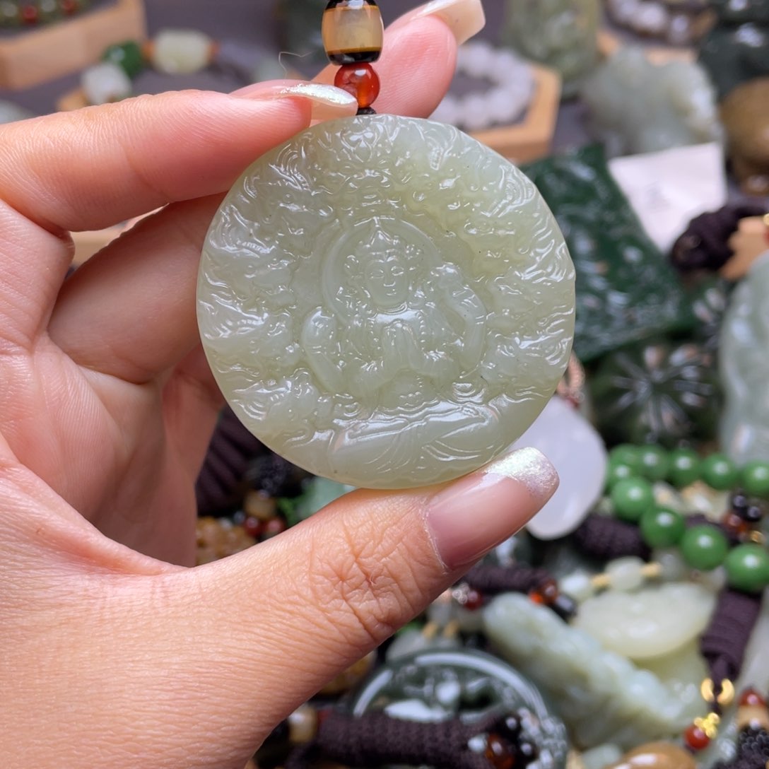 和田玉颈饰未镶嵌