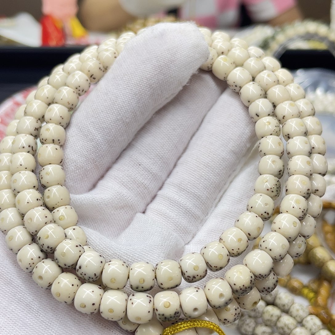 星月菩提手串俏***牙星月菩提