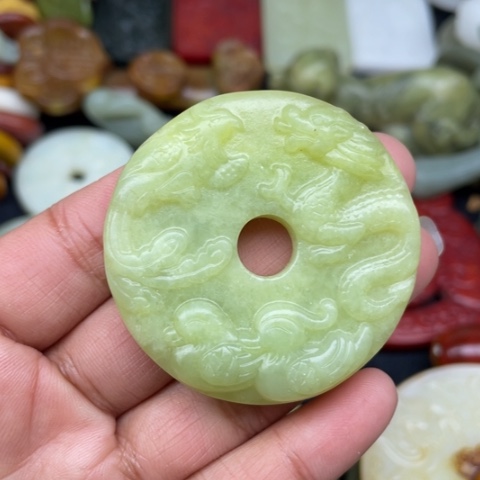 蛇纹石玉颈饰未镶嵌90