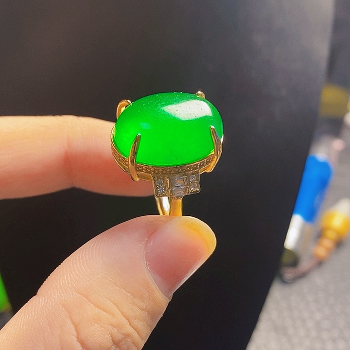 翡翠14K金镶嵌颈饰