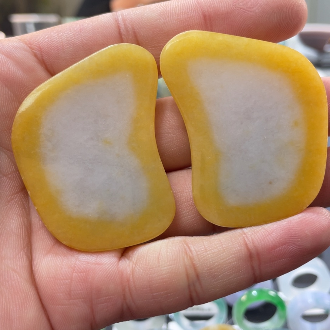 定制翡翠未镶嵌手把件