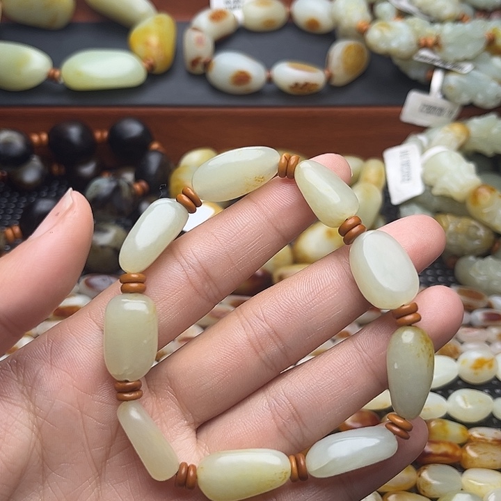 和田玉手链未镶嵌