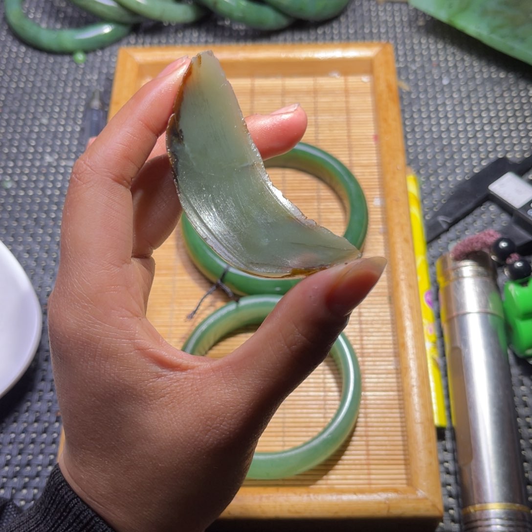 未镶嵌和田玉车挂