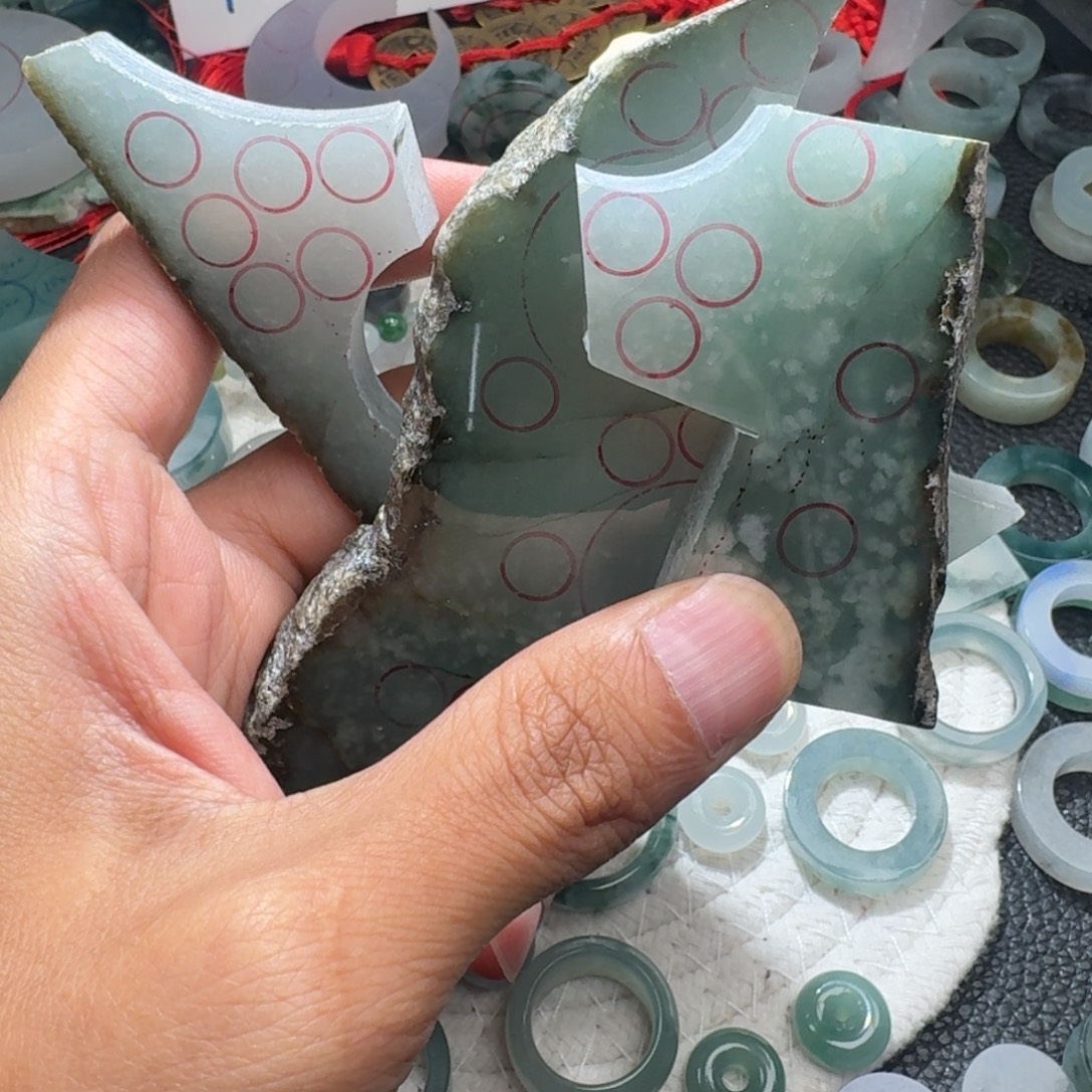 定制翡翠未镶嵌天然翡翠