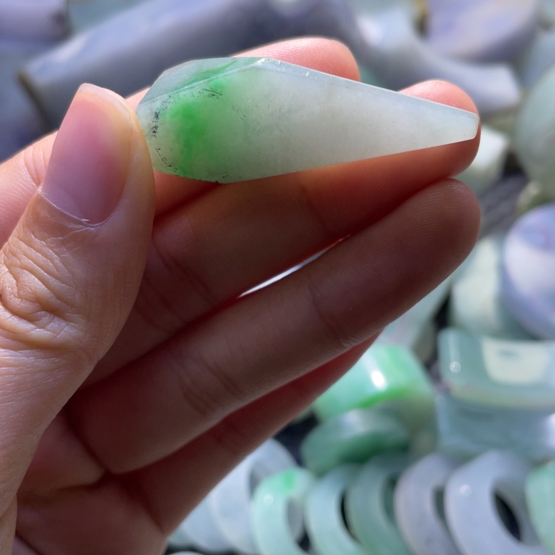 定制翡翠未镶嵌卡10