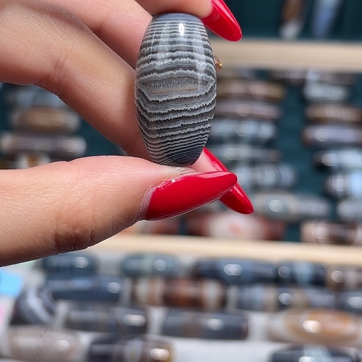 一***去玛瑙/玉髓合金珠宝奇石