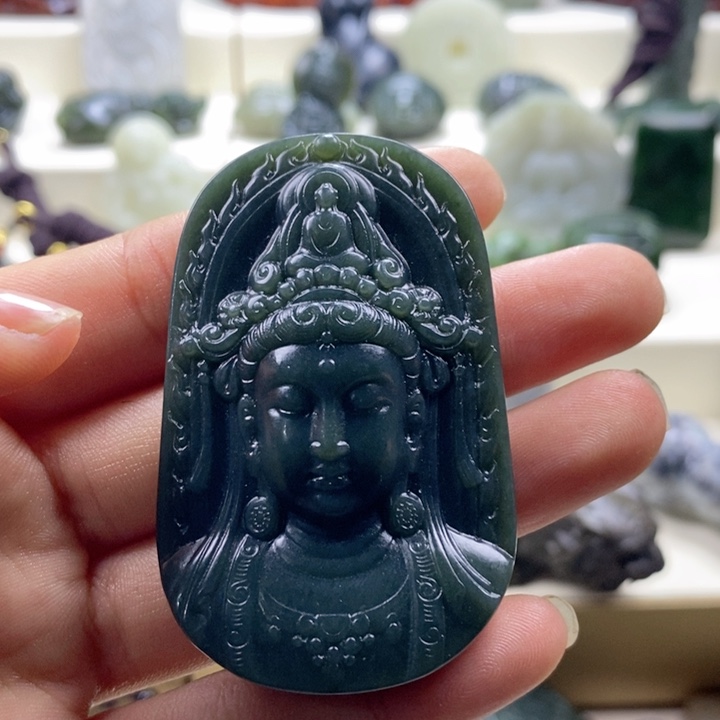 和田玉颈饰未镶嵌凉**信