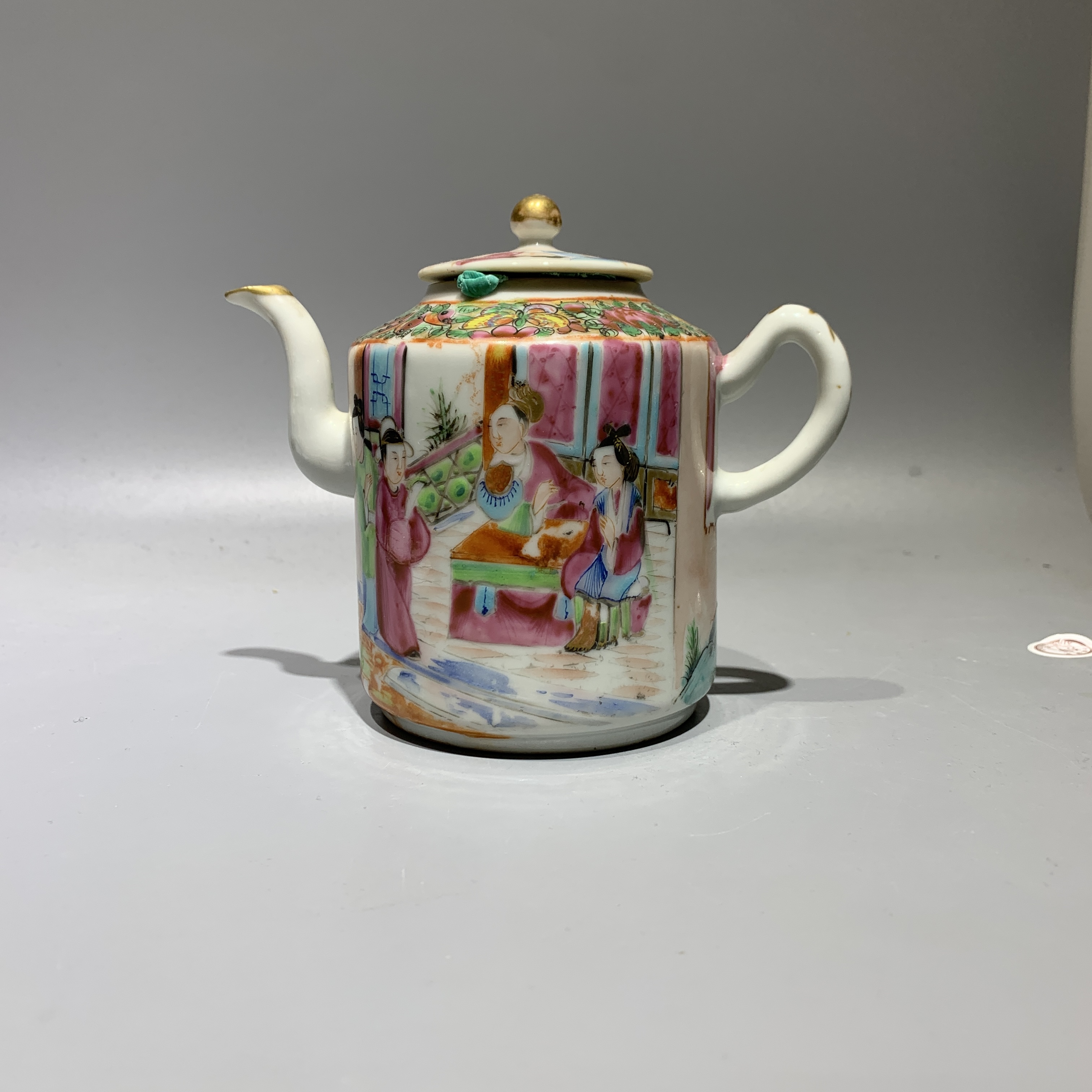 S002035.清晚期•粉彩人物壶【古董收藏】
