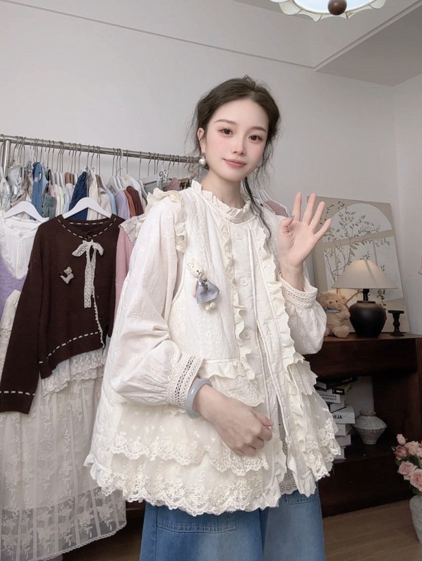【煮雪】25秋冬新款森系夹棉三层花边马甲甜美少女减龄百搭纯色