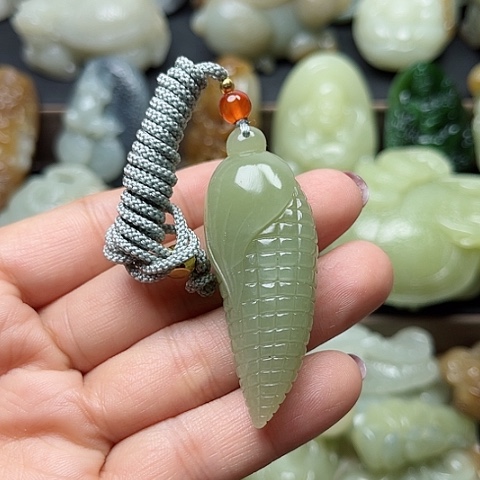 颈饰未镶嵌和田玉