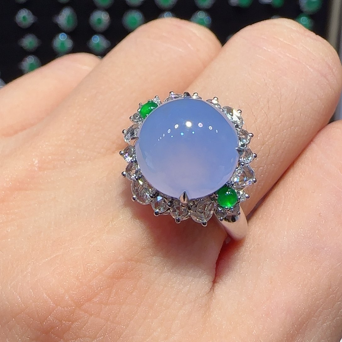 翡翠戒指18K金镶嵌戒指