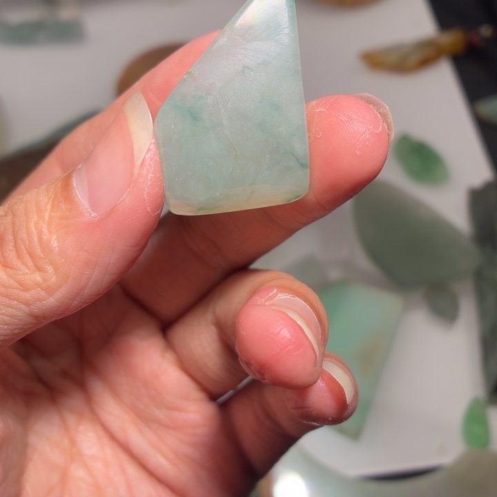 定制翡翠未镶嵌冰飘花