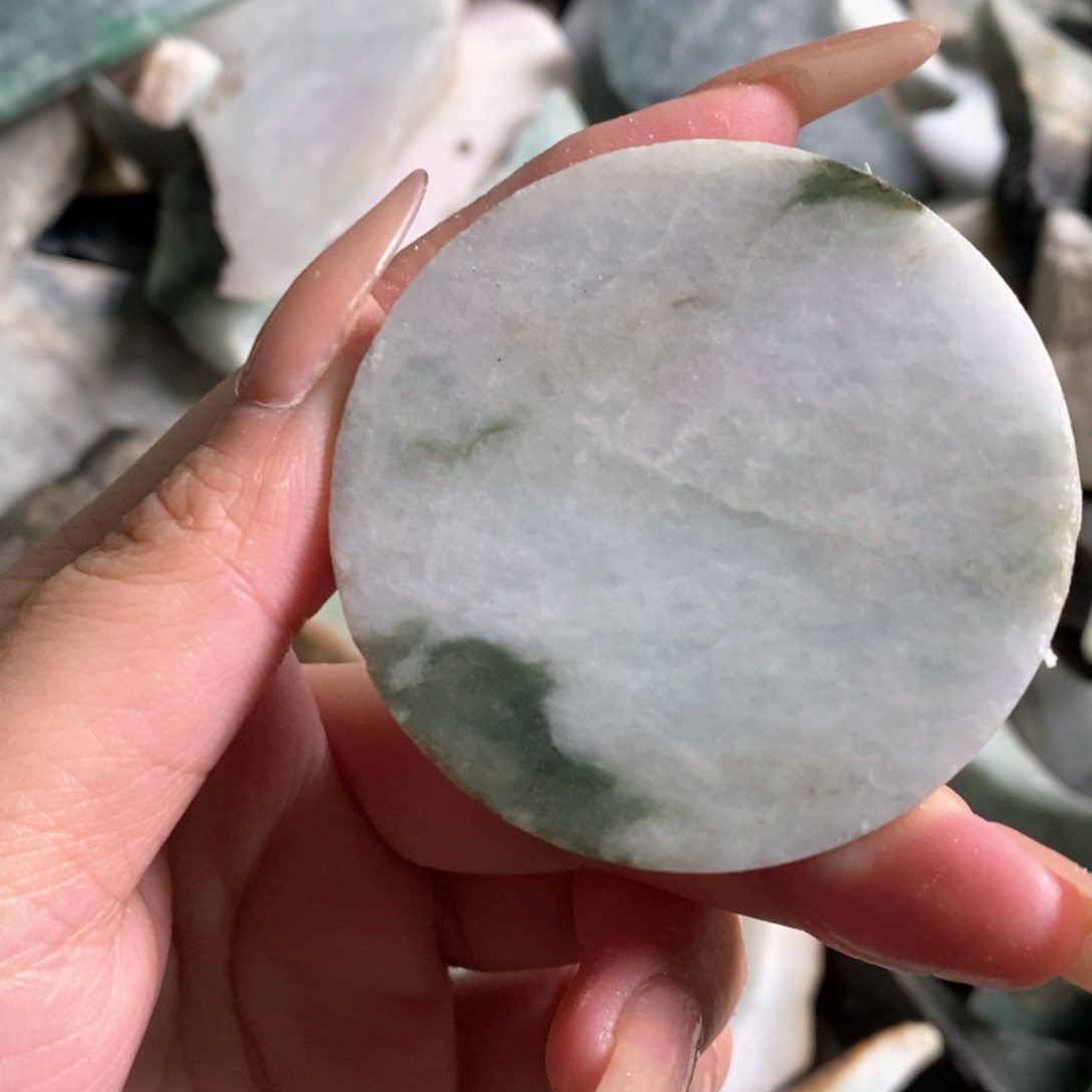 颈饰未镶嵌翡翠天然翡翠