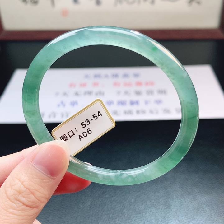 翡翠未镶嵌手镯翡翠手镯140