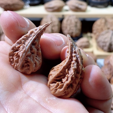 文玩核桃把件异型勾