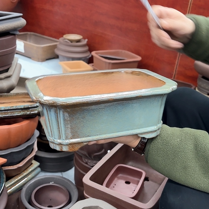 紫砂花盆紫砂的颜色很好看呀