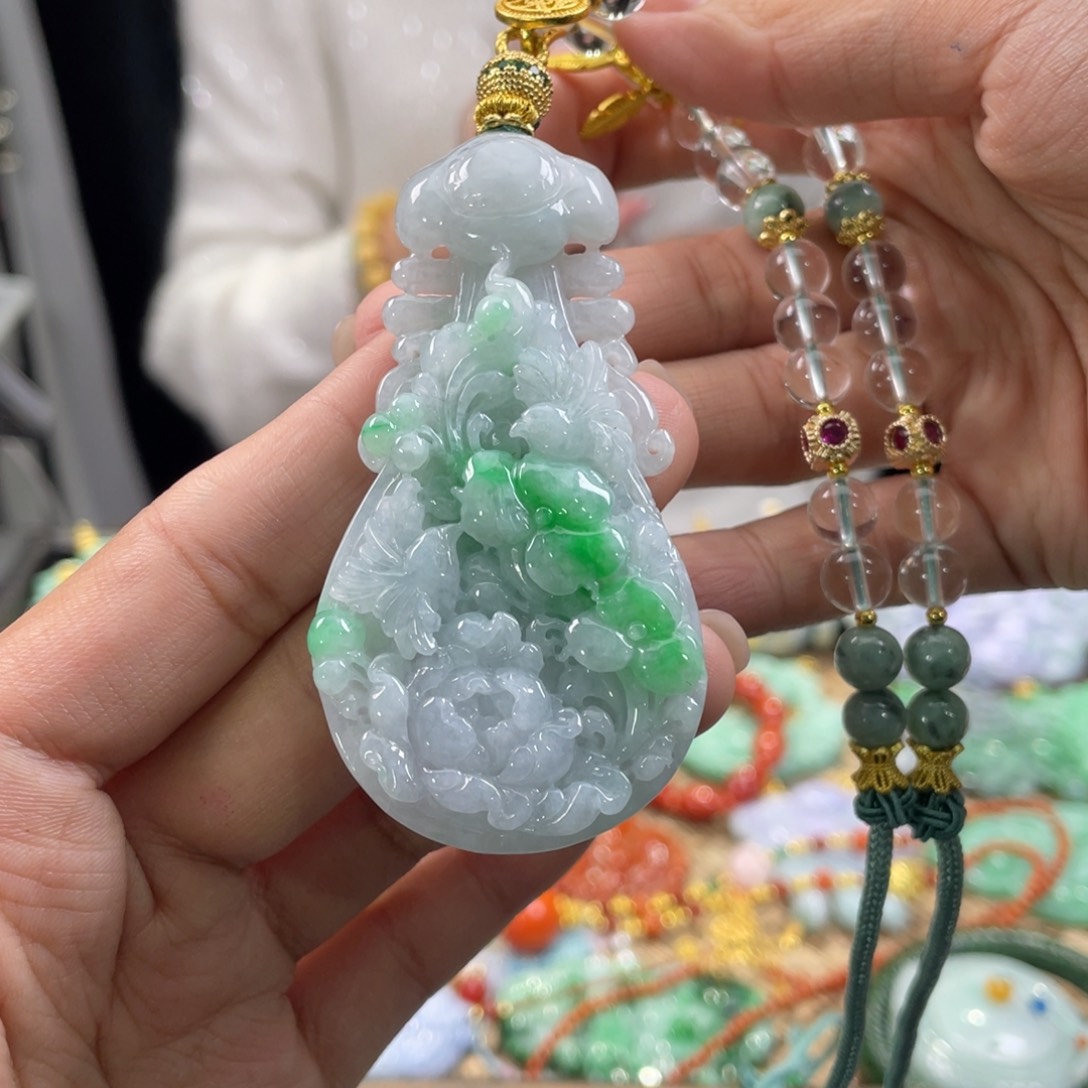 翡翠颈饰未镶嵌代编织