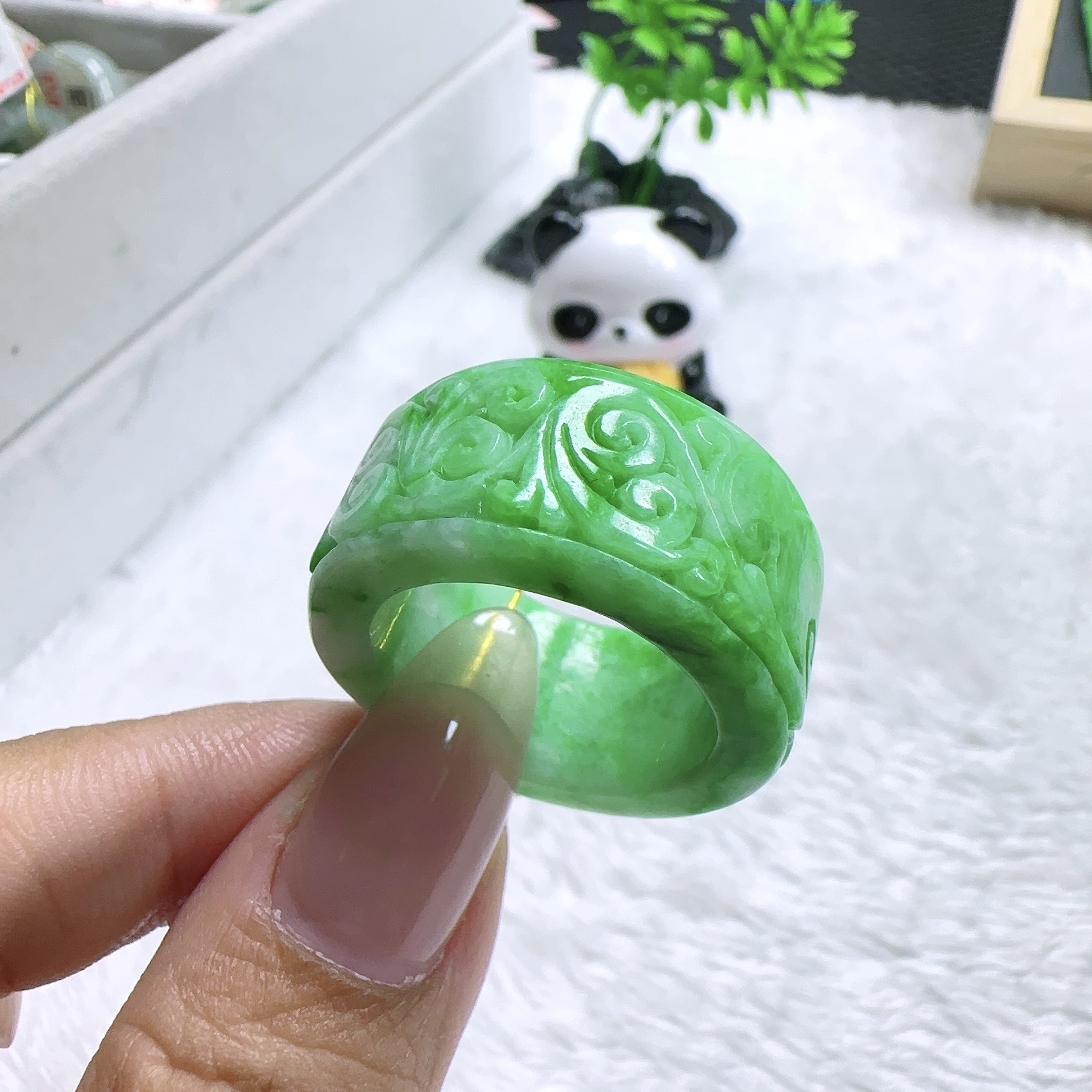 缅甸纯天然A货翡翠纯手工雕刻仿古如意板指22/23号圈 内径20*13*4