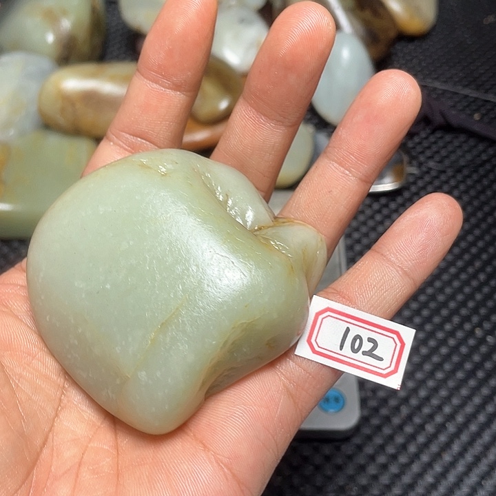 未镶嵌和田玉挂件朝**月102