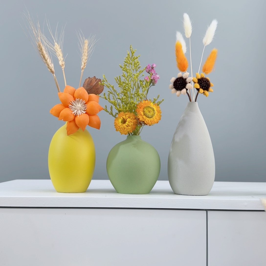 摆件陶瓷小花瓶含花总高约20-30cm