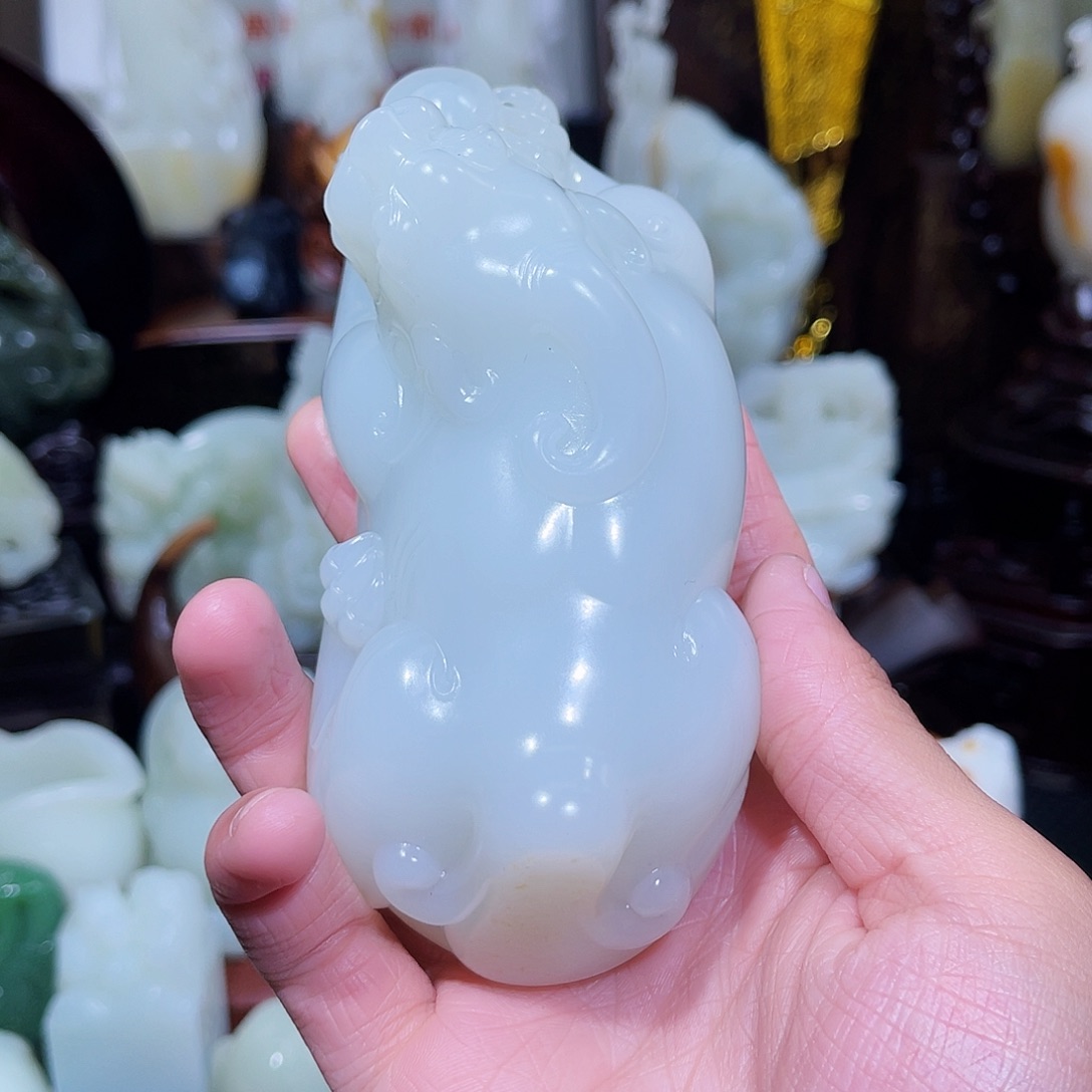 和田玉（糖玉）未镶嵌颈饰