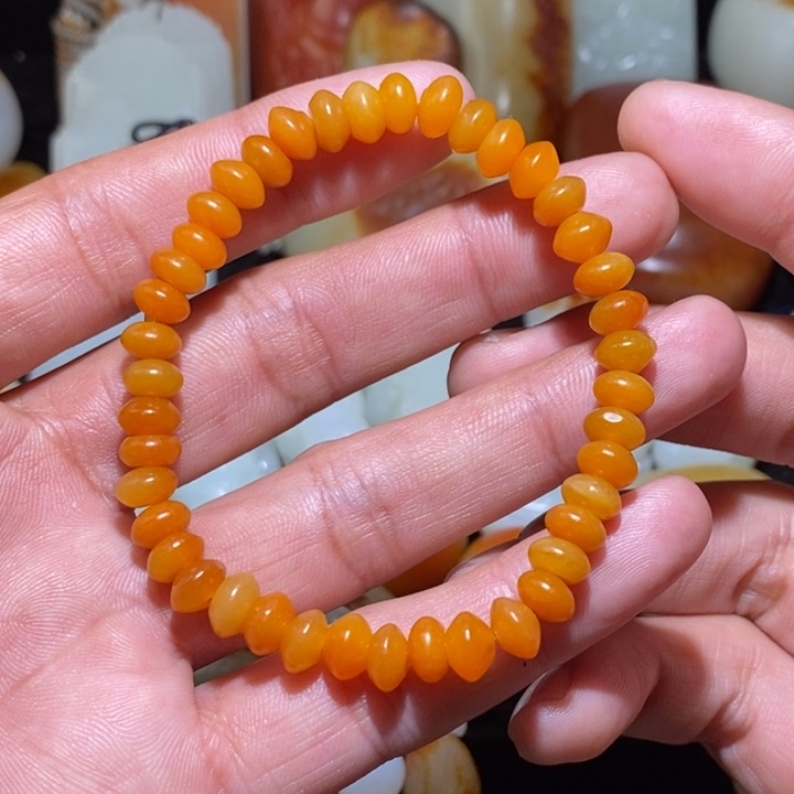 和田玉手持算盘珠未镶嵌