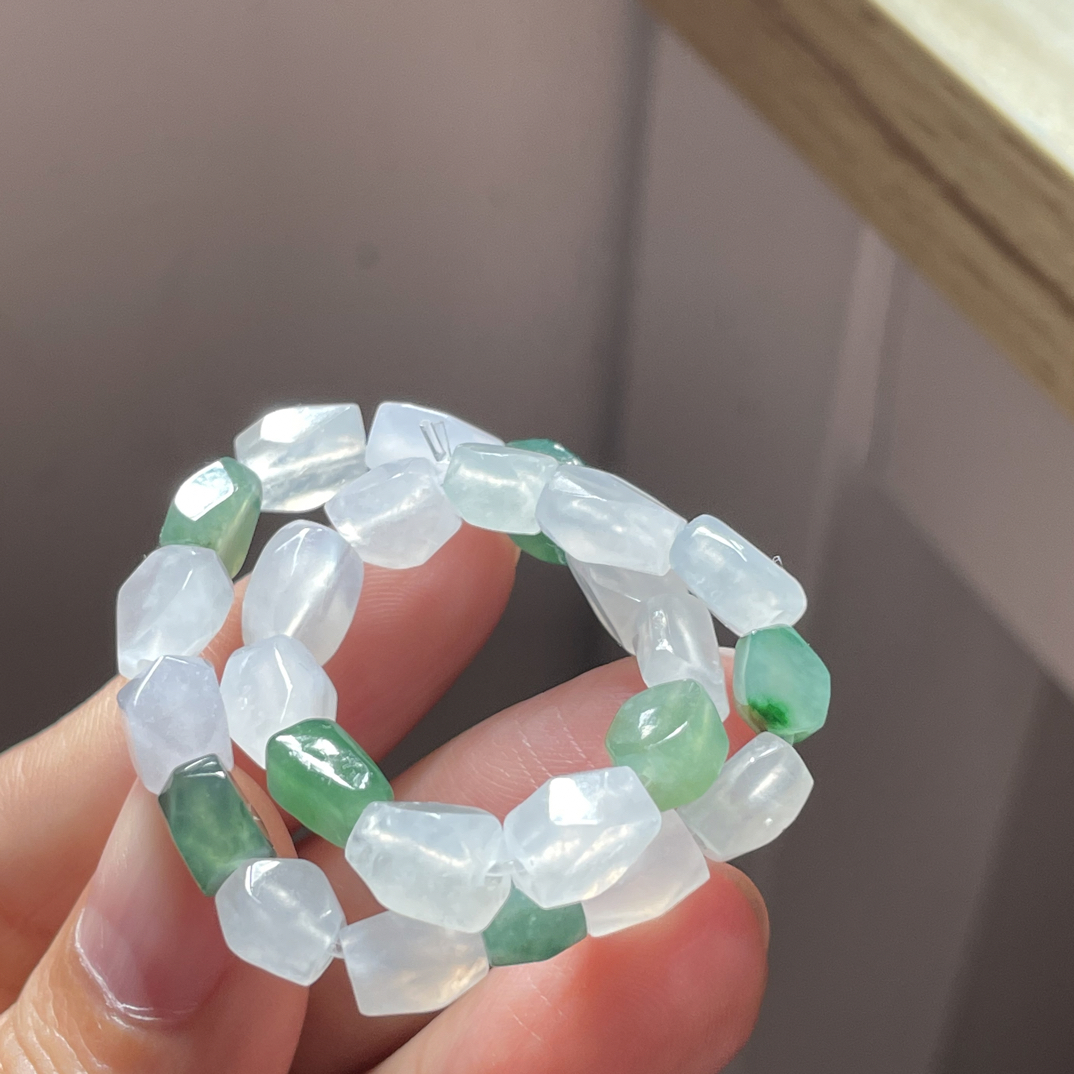 天然翡翠自然光实拍冰透种老随行手串