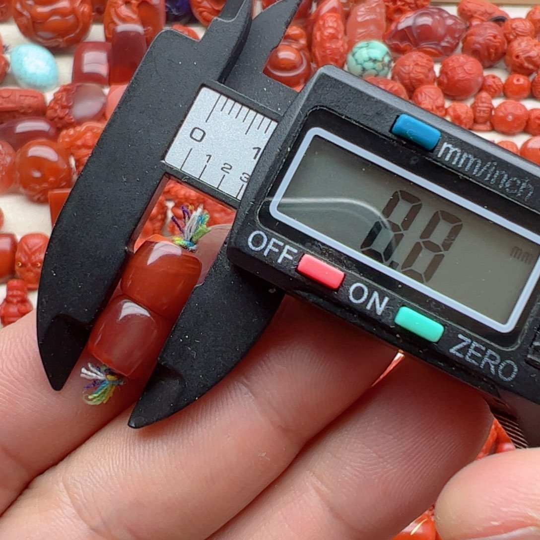 南红玛瑙配饰未镶嵌