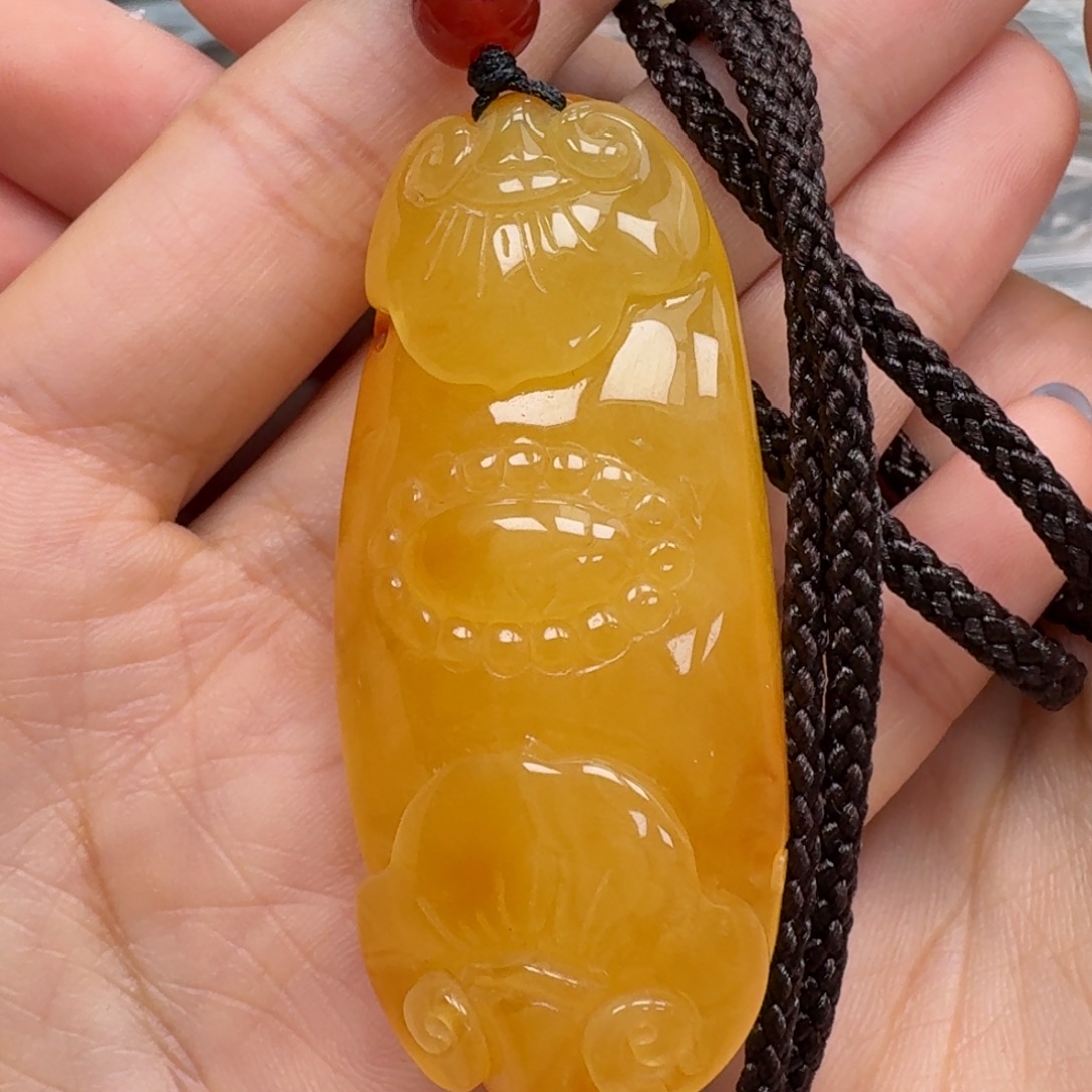 未镶嵌琥珀珠宝奇石