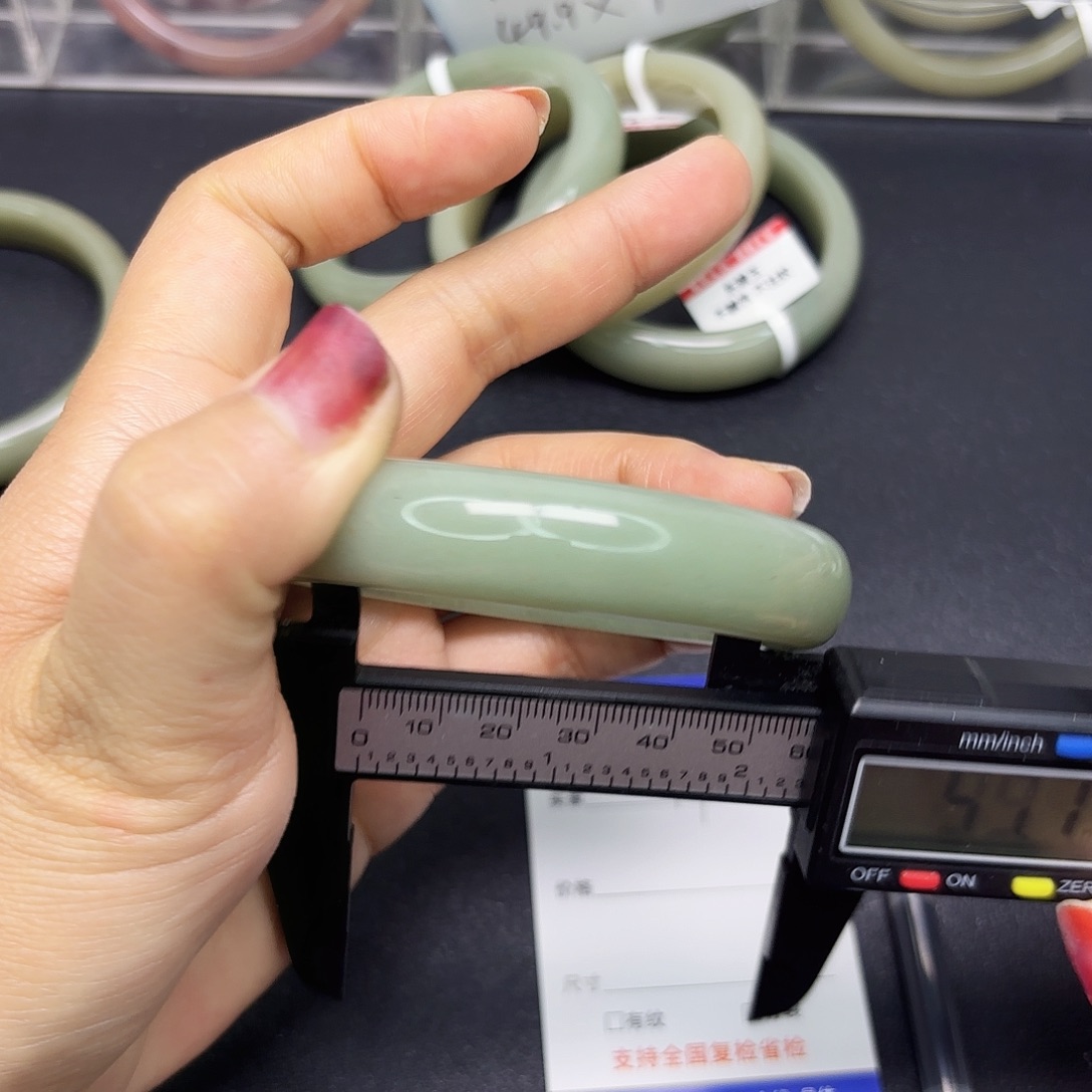 石英质玉未镶嵌手镯14/5859