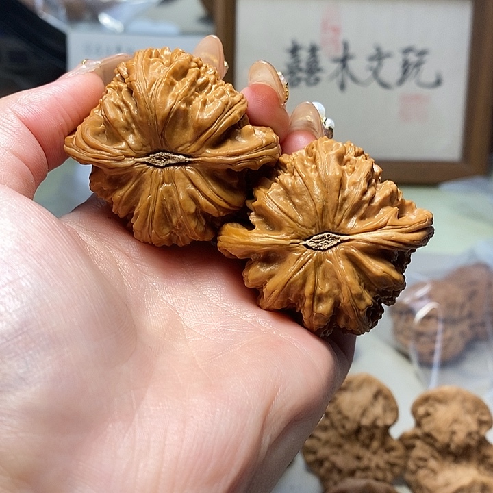 吊坠文玩核桃49白狮子