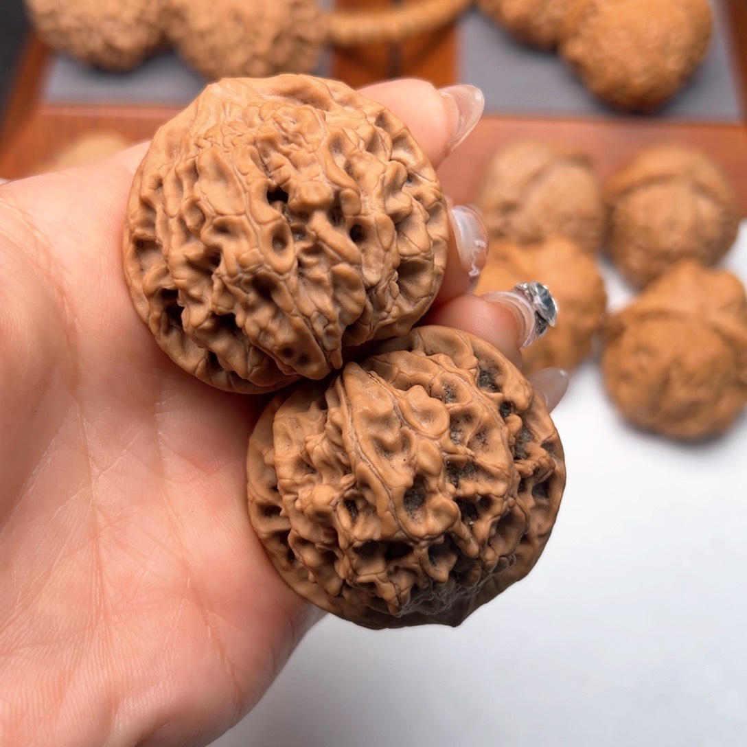 文玩核桃把件寿桃108丽