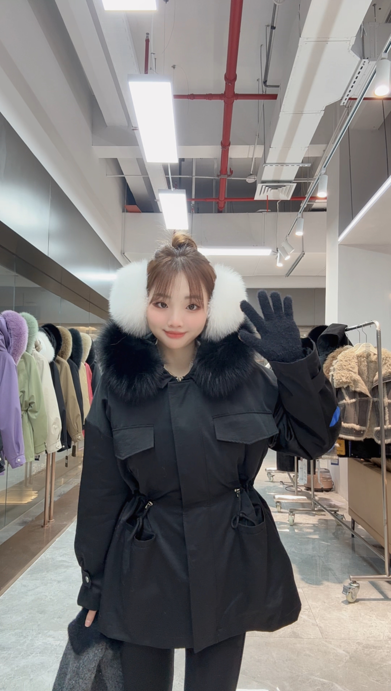 小不点-新款冬季中长款狐狸毛领保暖派克服韩版百搭女款时尚连帽