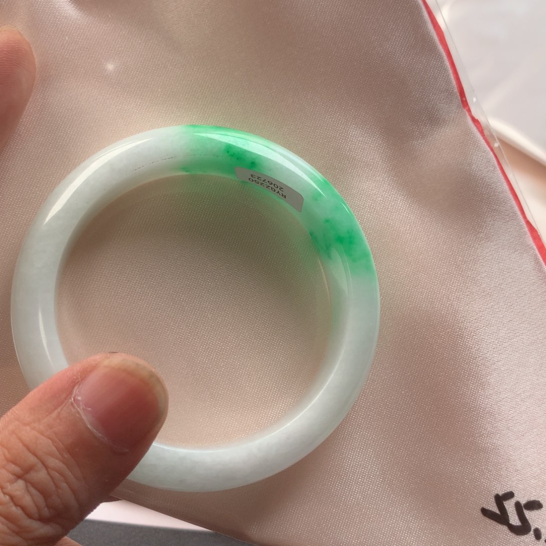 【闪购商品】顾*以实物为准，拍哪个发那个