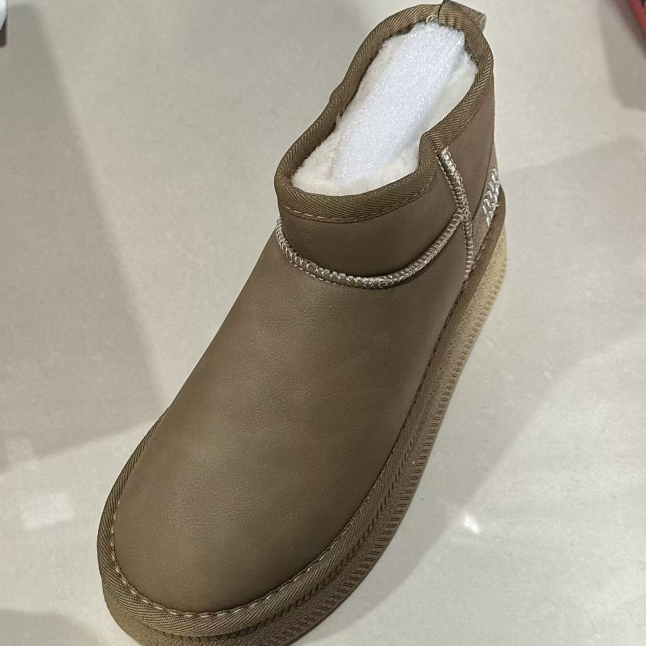 2900 断码女鞋默认微瑕介意勿拍厚底雪地靴女冬季新款皮面短筒