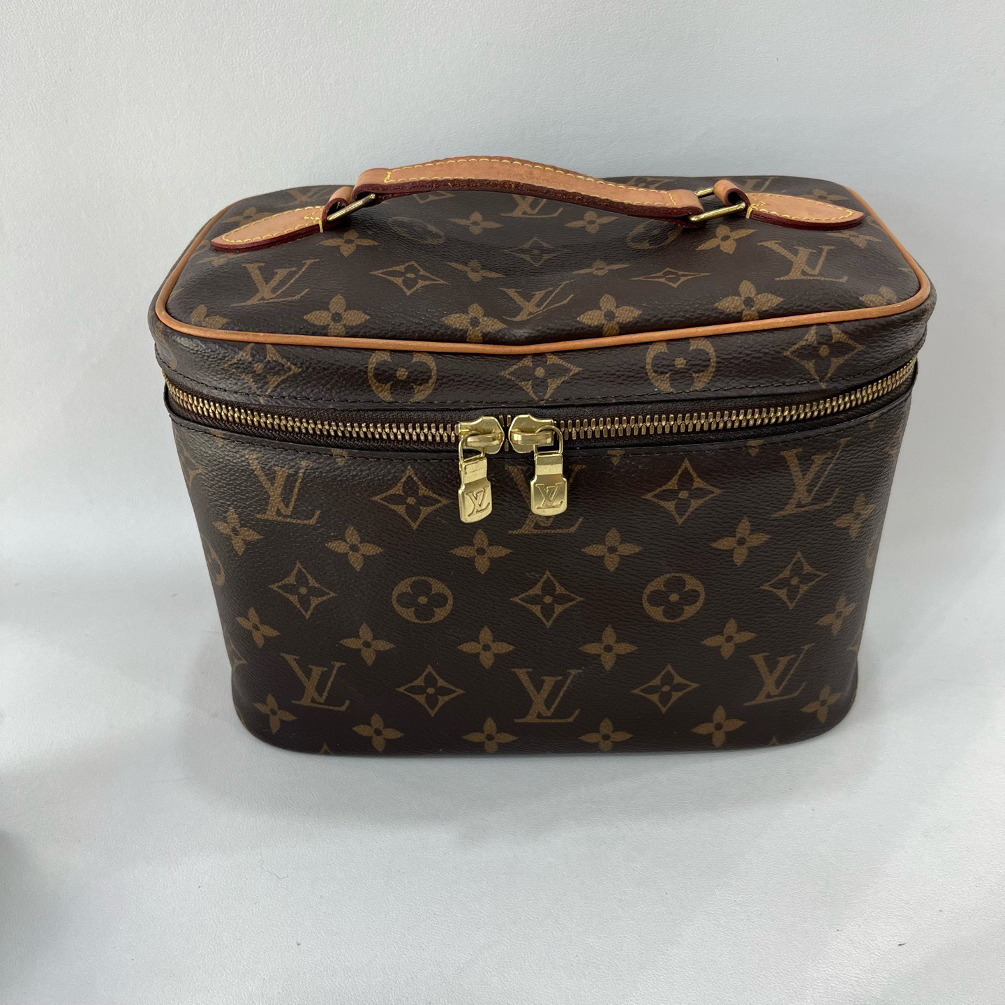 95新 LouisVuitton/路易威登 捐金沉珠/化妆盒