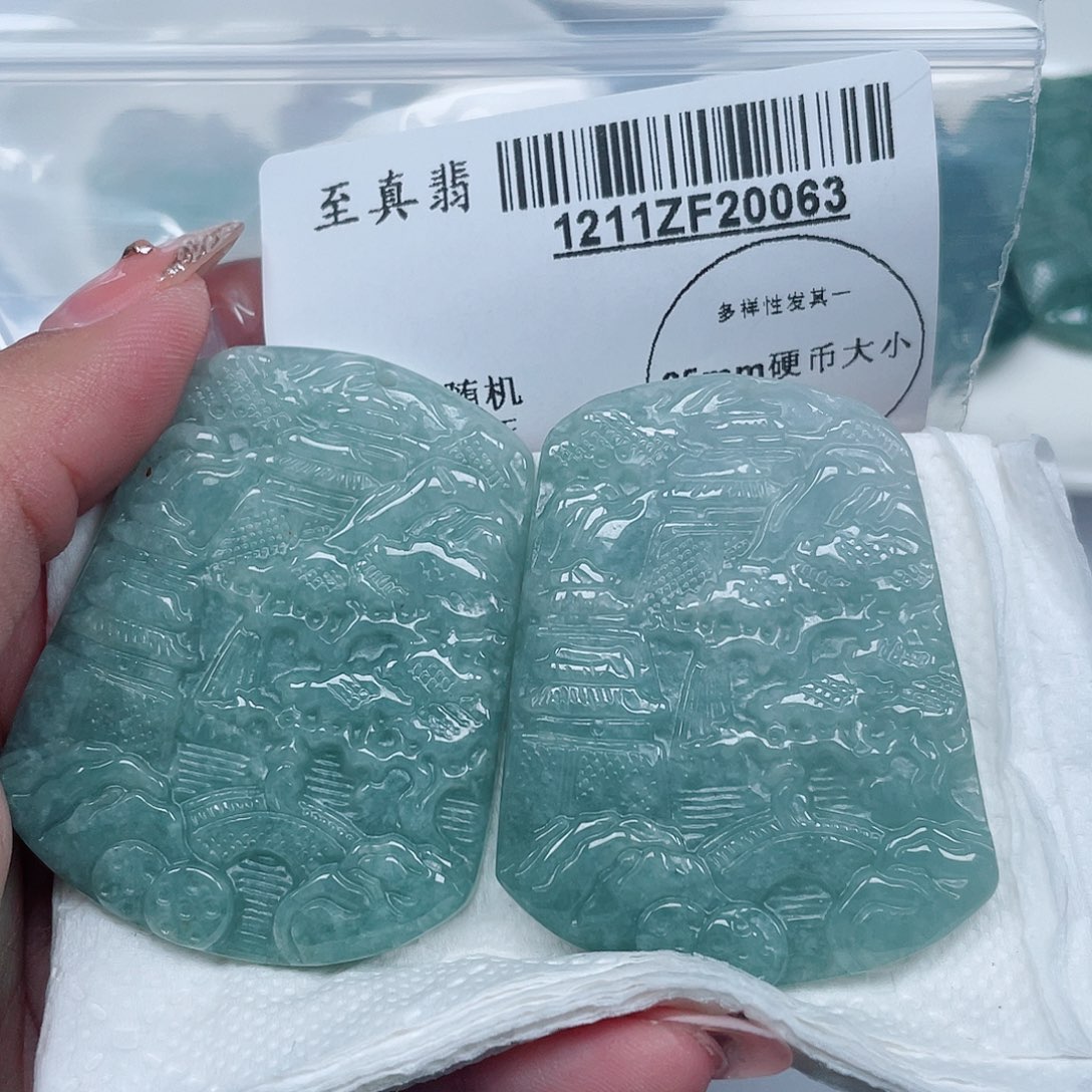 翡翠未镶嵌吊坠(不含链)