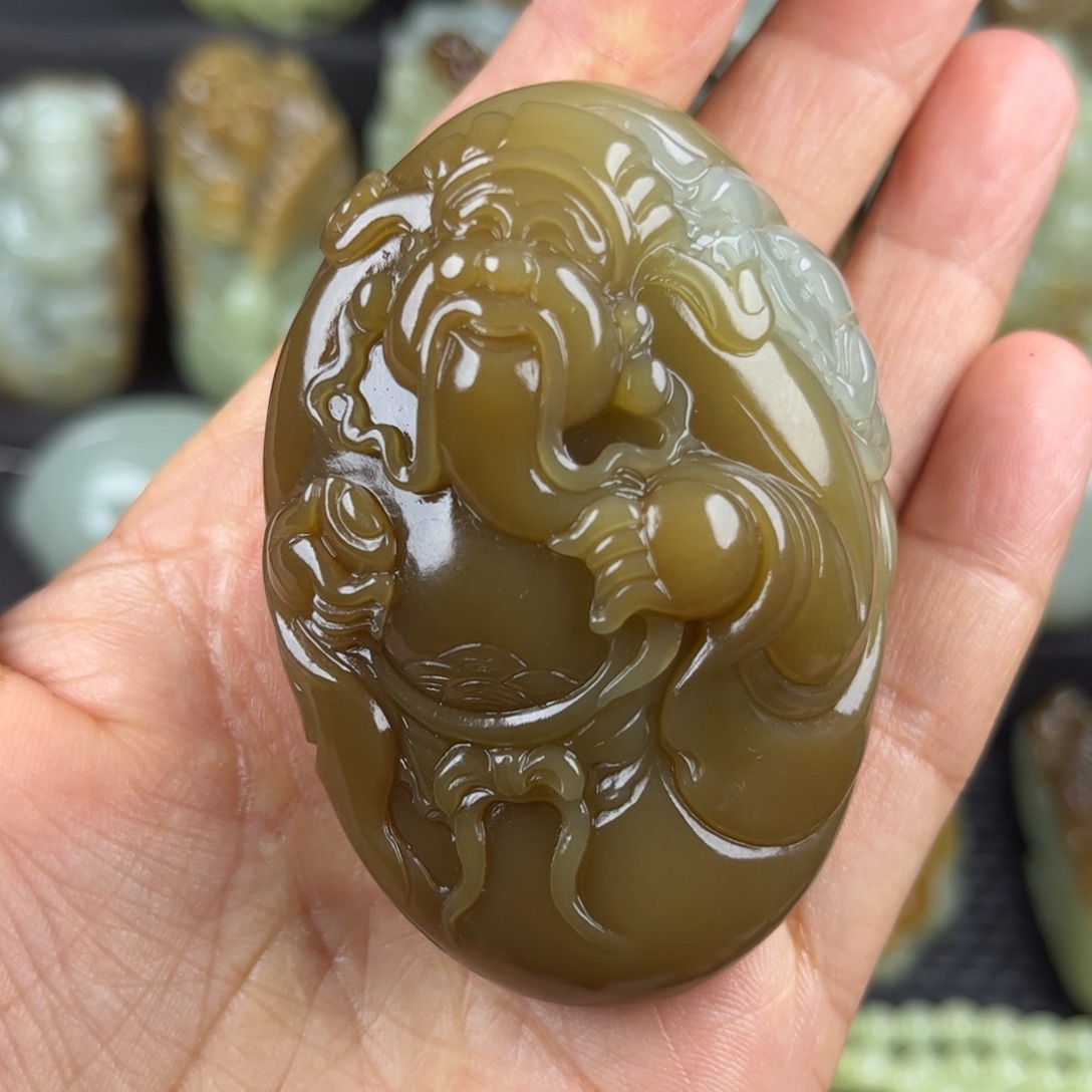 胖***伍未镶嵌和田玉把件