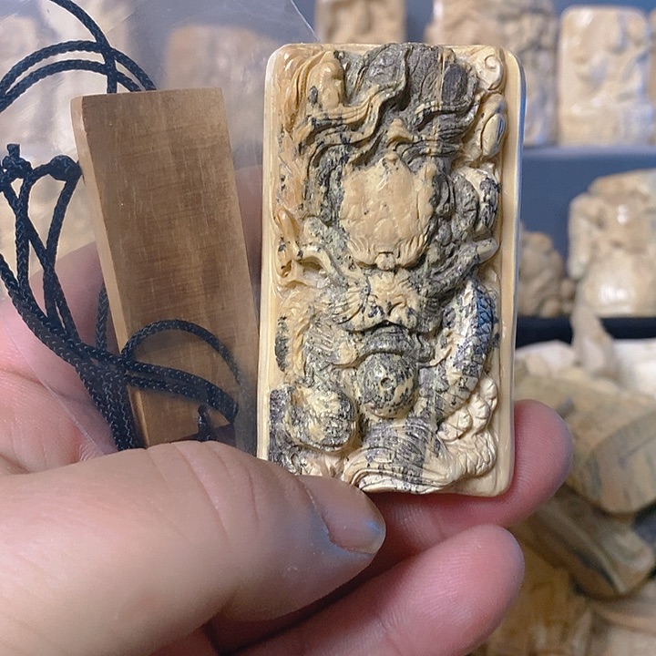 天然猛犸牙雕刻残次品