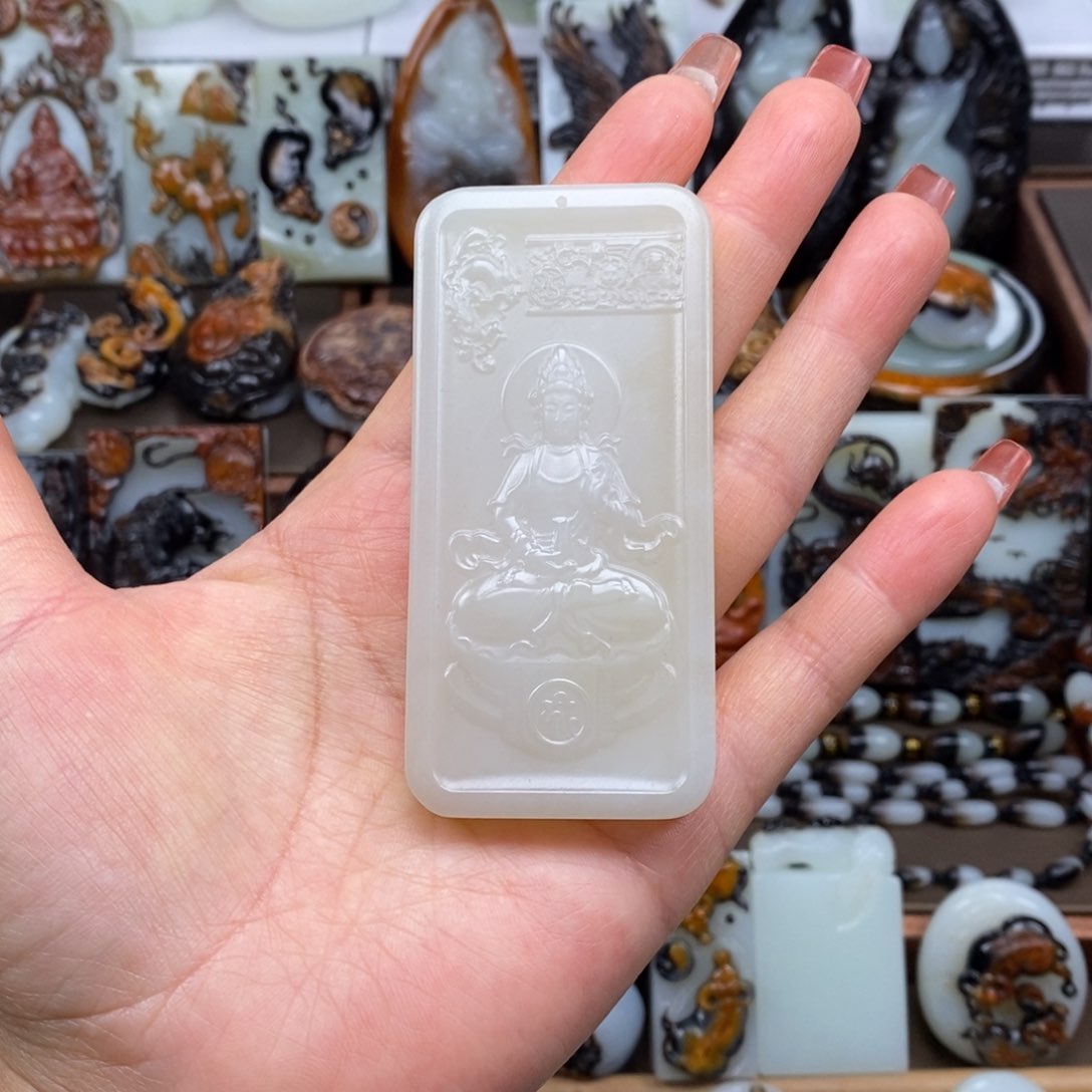 颈饰未镶嵌和田玉