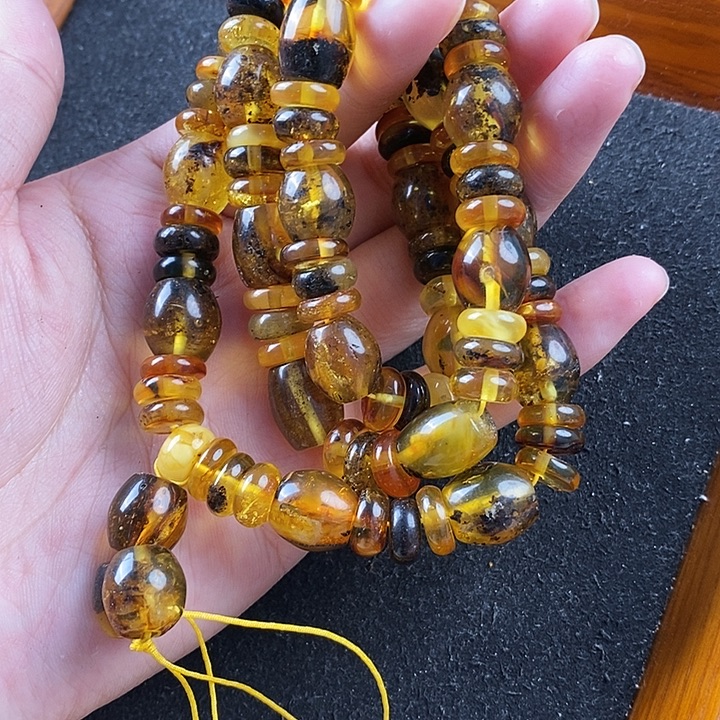 琥珀未镶嵌珠宝奇石
