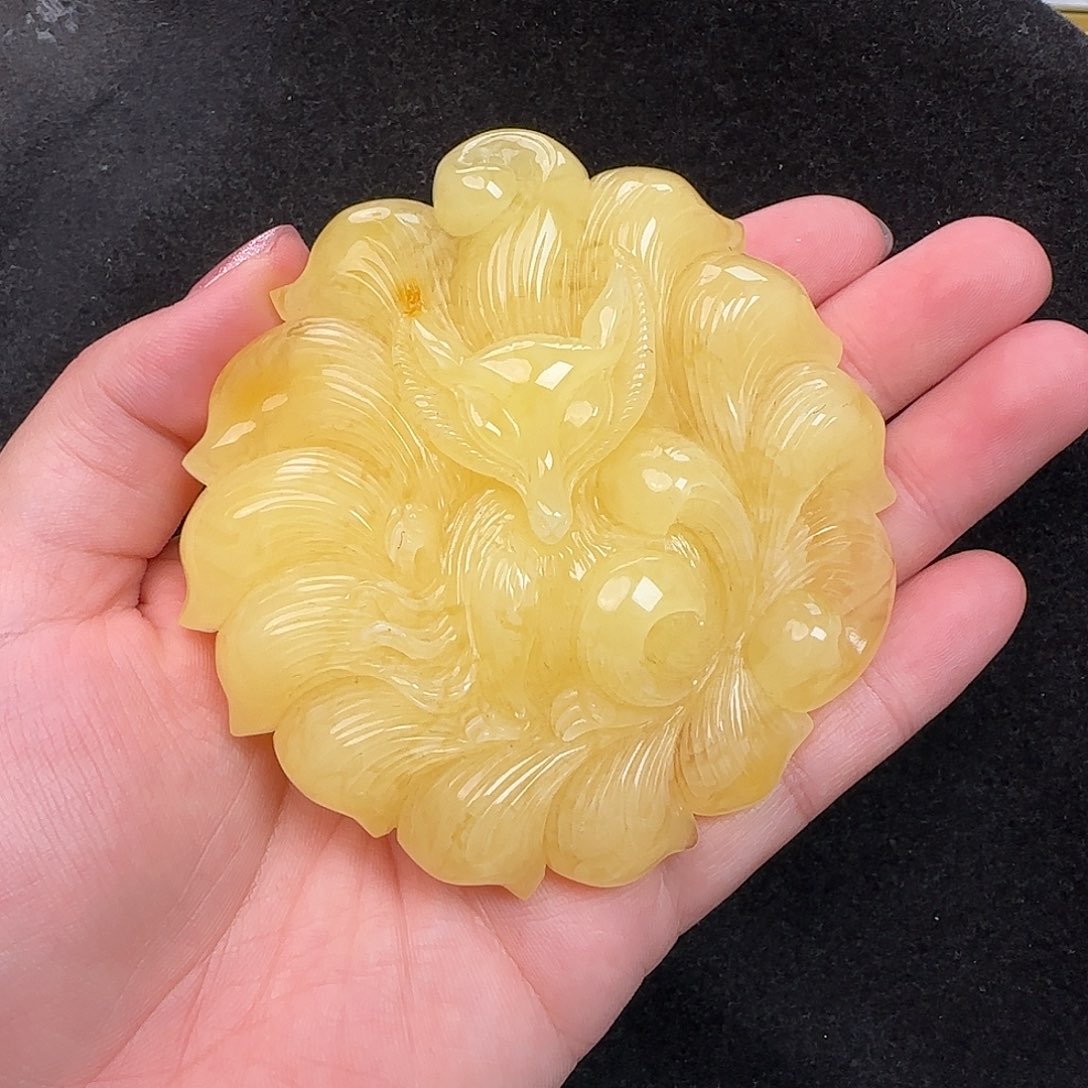 蜜蜡未镶嵌珠宝奇石