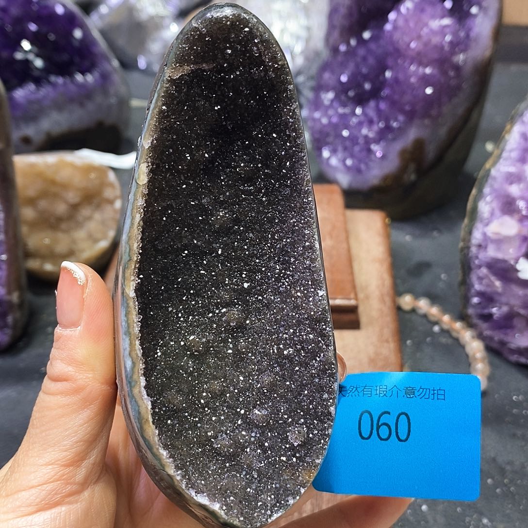 水晶大型摆件（非配饰）未镶嵌